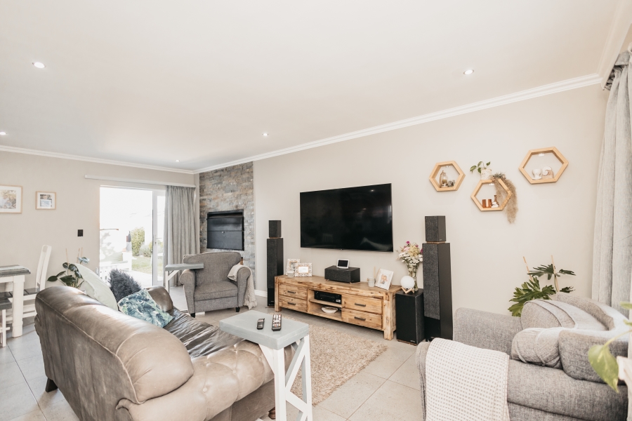 3 Bedroom Property for Sale in Windsor Park Western Cape